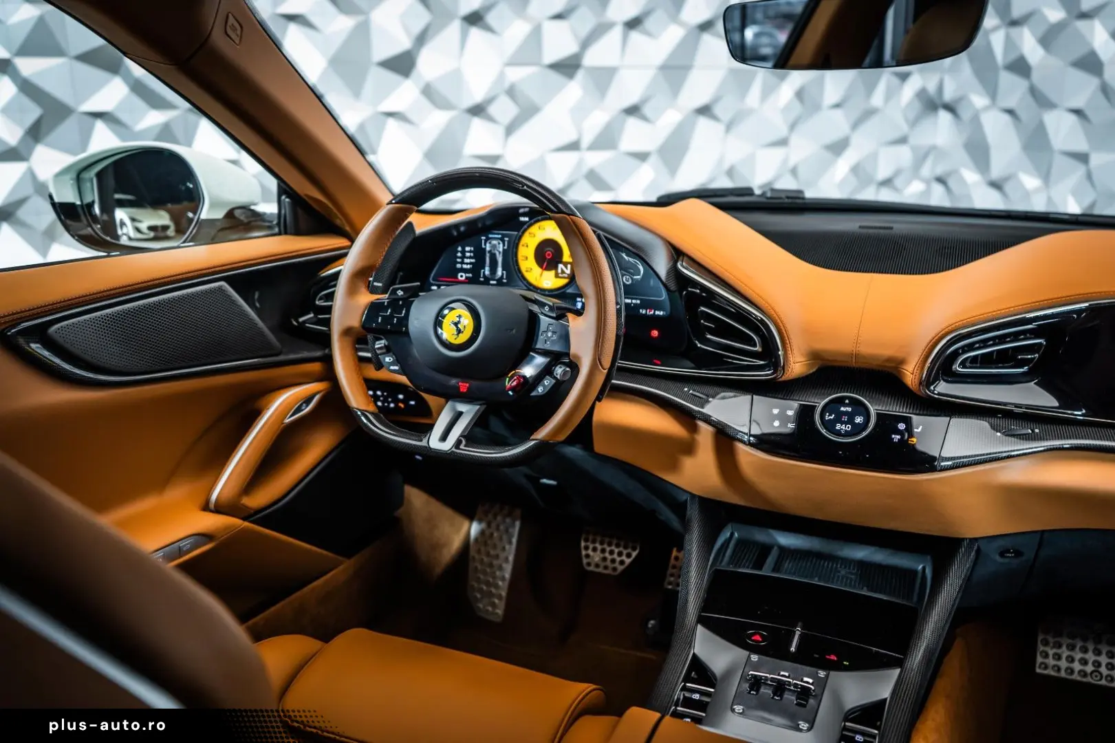 FERRARI Purosangue Cuoio Carbon