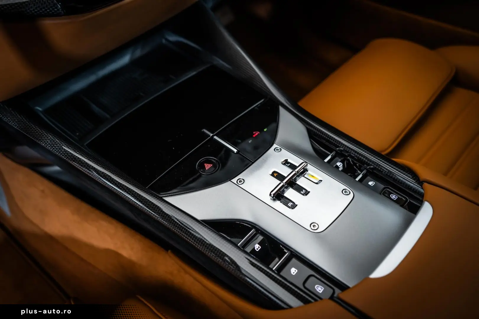 FERRARI Purosangue Cuoio Carbon