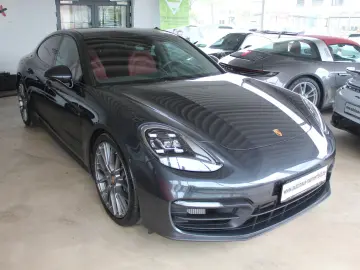 Porsche Panamera PlatinumEdition SportChrono Sportabgas