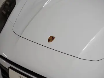 Porsche Panamera 4 InnoDrive passenger display BOSE