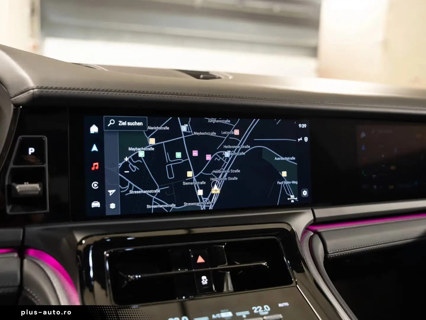 Porsche Panamera 4 InnoDrive passenger display BOSE