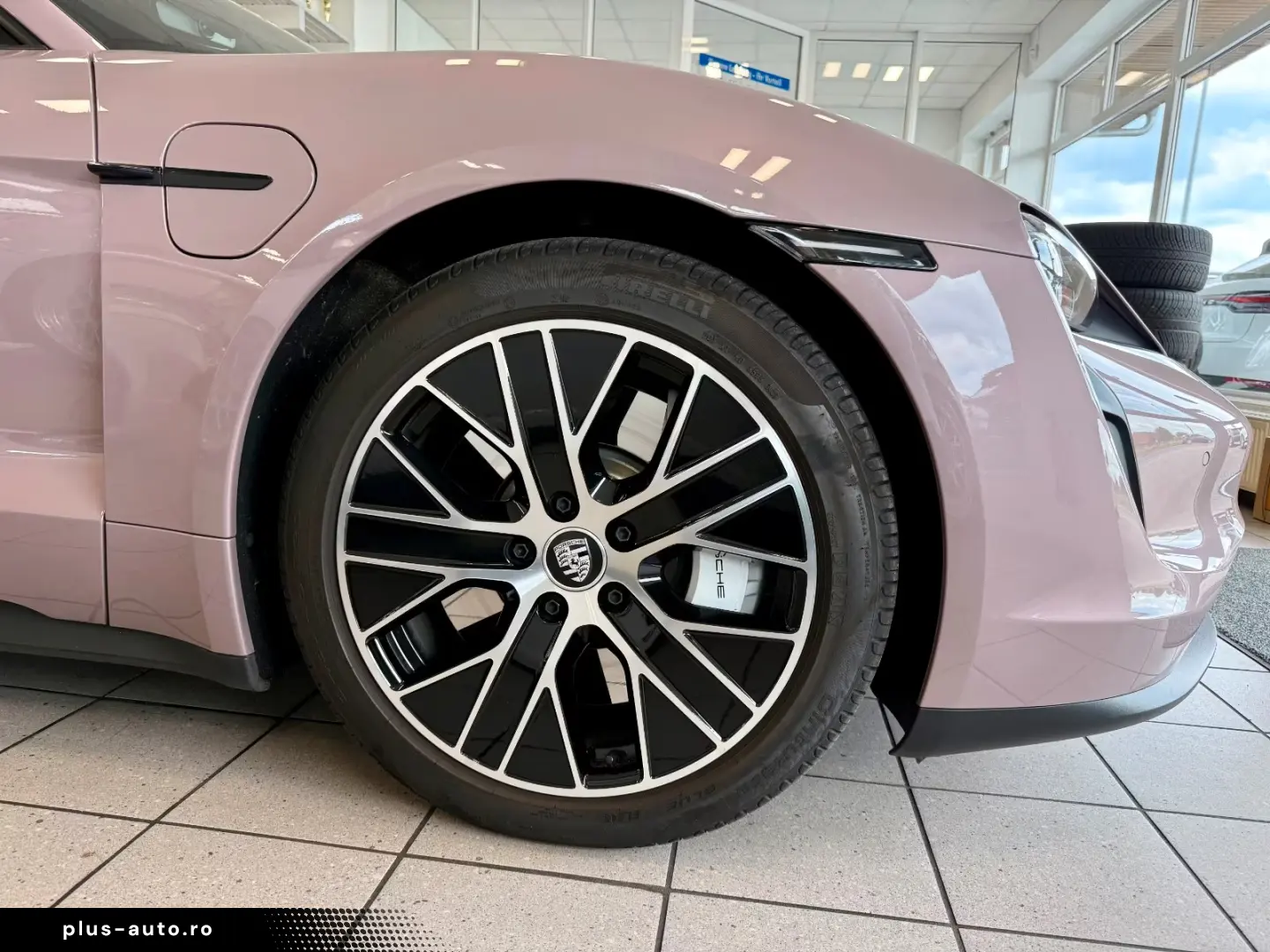 Porsche Taycan Performance HeadUP Panorama APPROVED