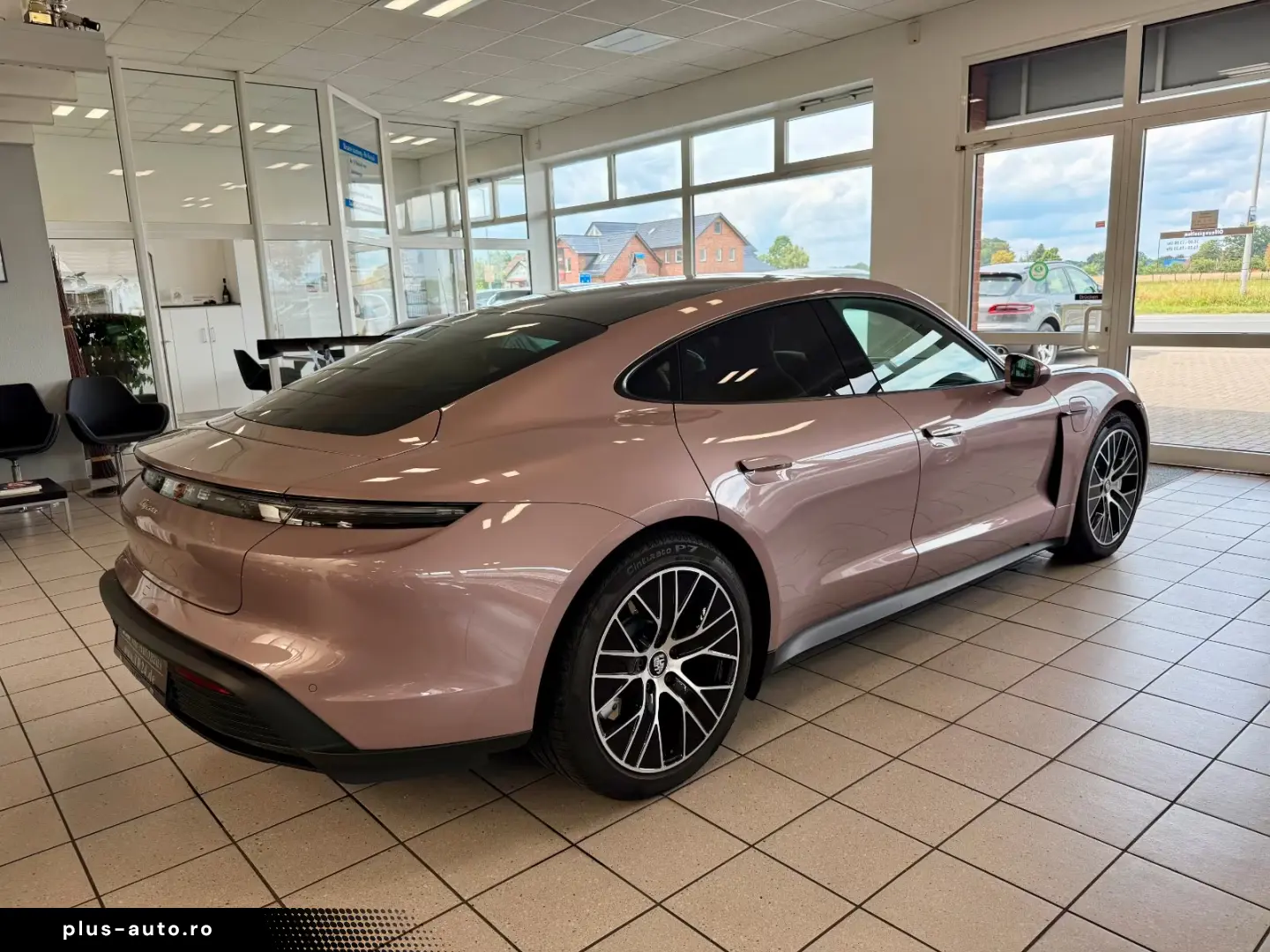 Porsche Taycan Performance HeadUP Panorama APPROVED