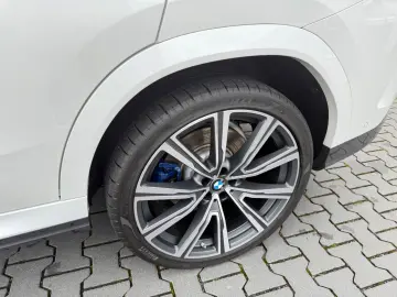 BMW X6 40xd MSPORT INDIVIDUAL 360 ACC HUD LASER AHK