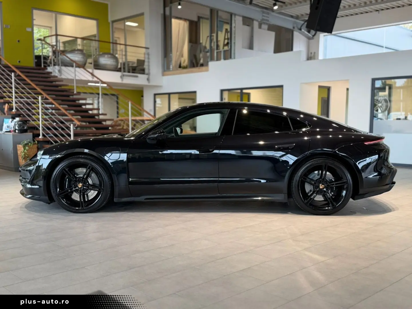 PORSCHE Taycan Turbo SBL SHZ Beifahrer Display Keramik