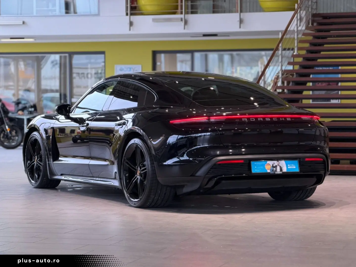PORSCHE Taycan Turbo SBL SHZ Beifahrer Display Keramik