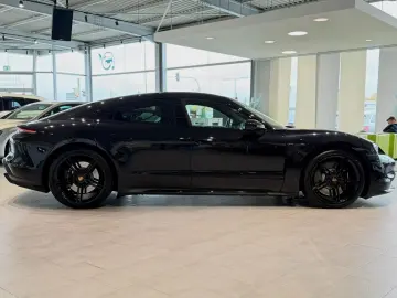 PORSCHE Taycan Turbo SBL SHZ Beifahrer Display Keramik