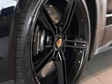 PORSCHE Taycan Turbo SBL SHZ Beifahrer Display Keramik