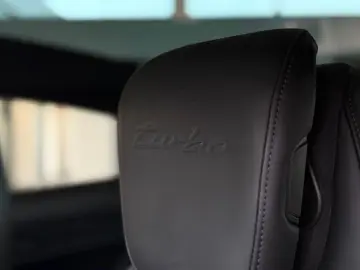 PORSCHE Taycan Turbo SBL SHZ Beifahrer Display Keramik