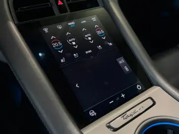 PORSCHE Taycan Turbo SBL SHZ Beifahrer Display Keramik