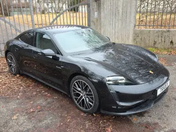 PORSCHE Taycan - Performance Batterie   Luftfederung