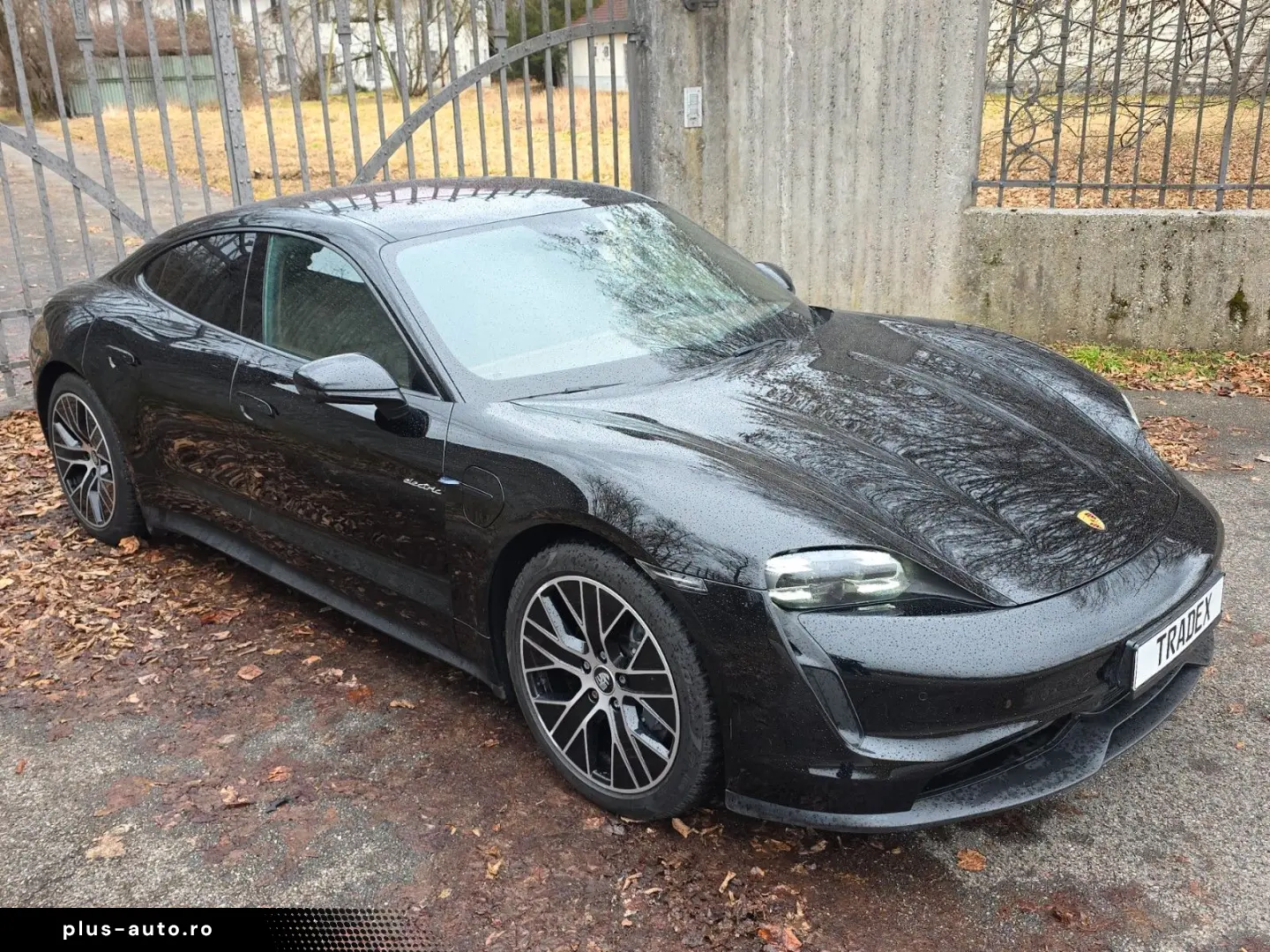 PORSCHE Taycan - Performance Batterie   Luftfederung