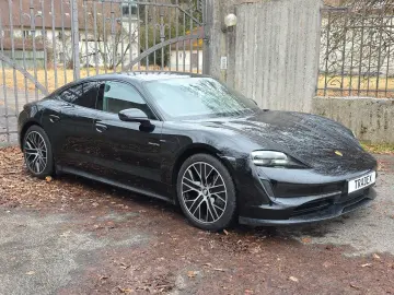 PORSCHE Taycan - Performance Batterie   Luftfederung