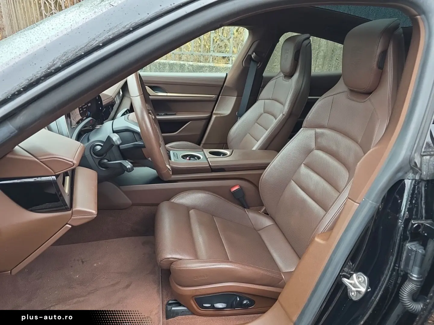 PORSCHE Taycan - Performance Batterie   Luftfederung