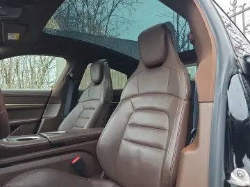 PORSCHE Taycan - Performance Batterie   Luftfederung