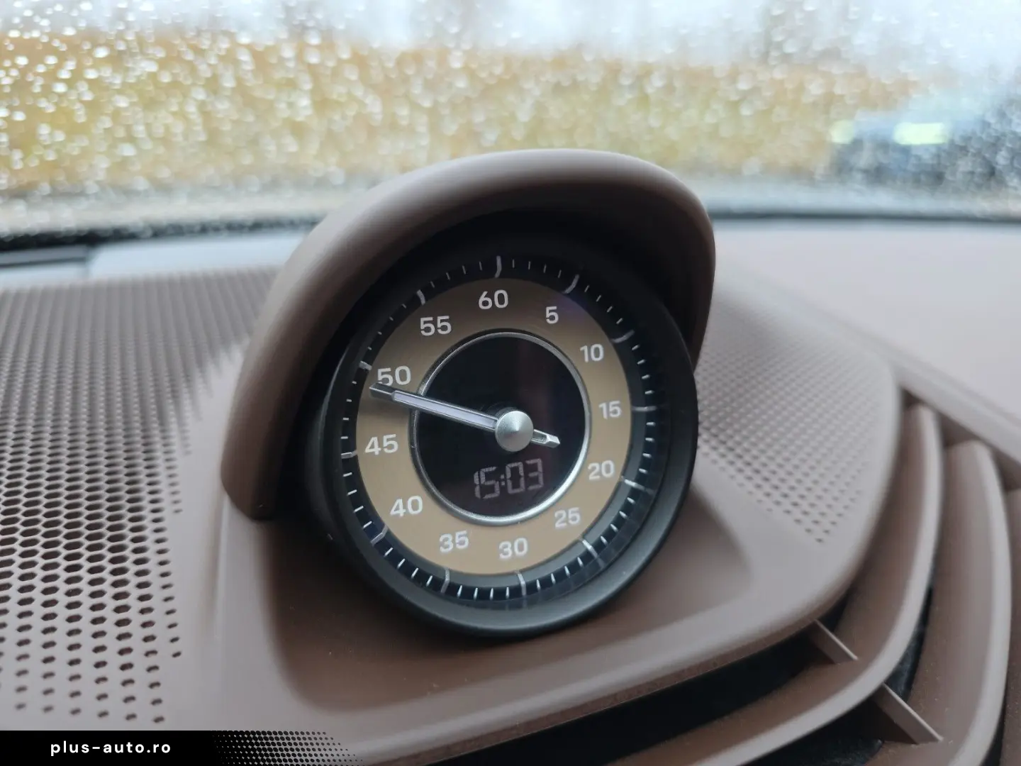 PORSCHE Taycan - Performance Batterie   Luftfederung