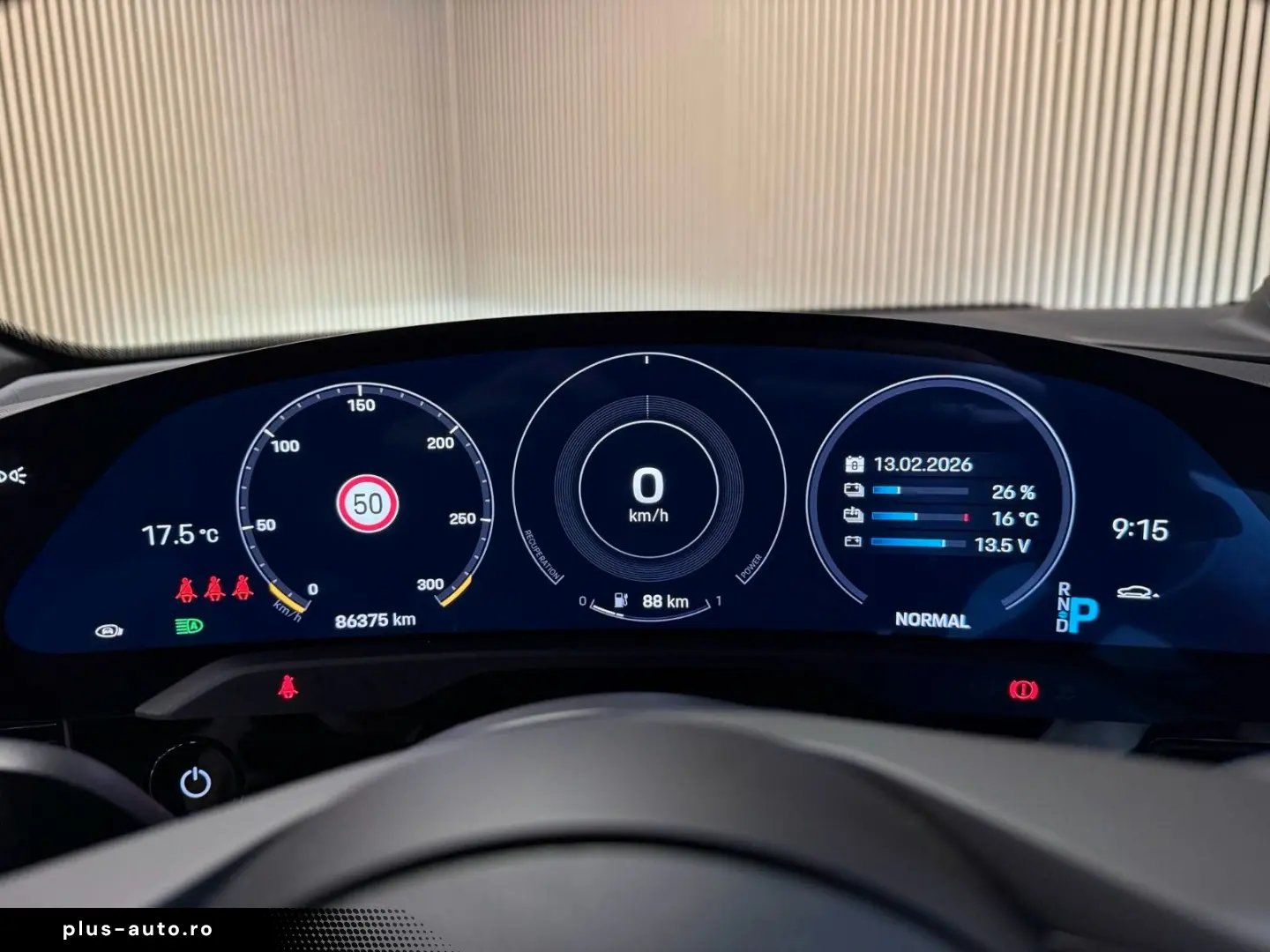 PORSCHE Taycan Performance 93 kWh-PANO-LUFT-SPORT CHRONO