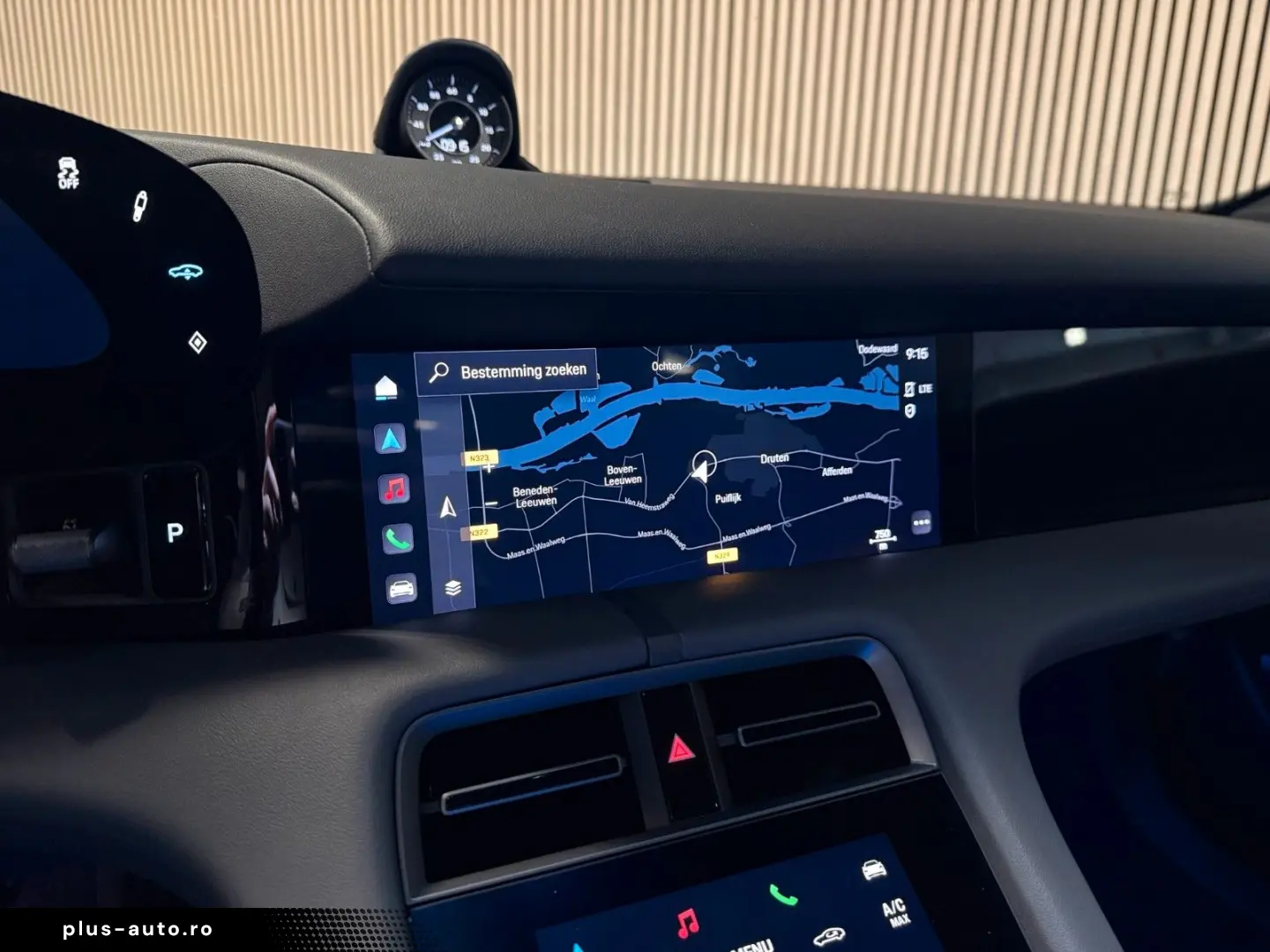 PORSCHE Taycan Performance 93 kWh-PANO-LUFT-SPORT CHRONO