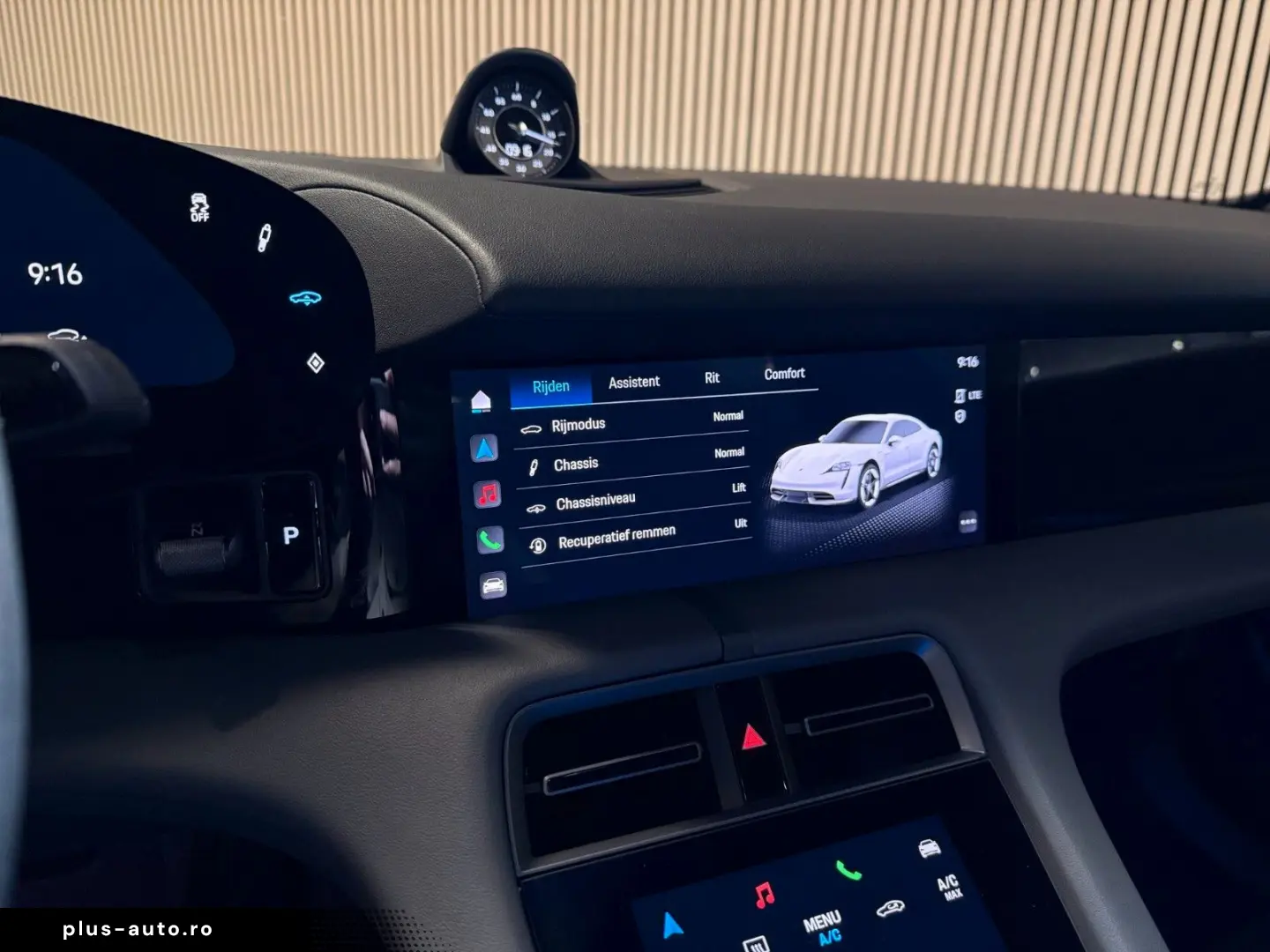 PORSCHE Taycan Performance 93 kWh-PANO-LUFT-SPORT CHRONO