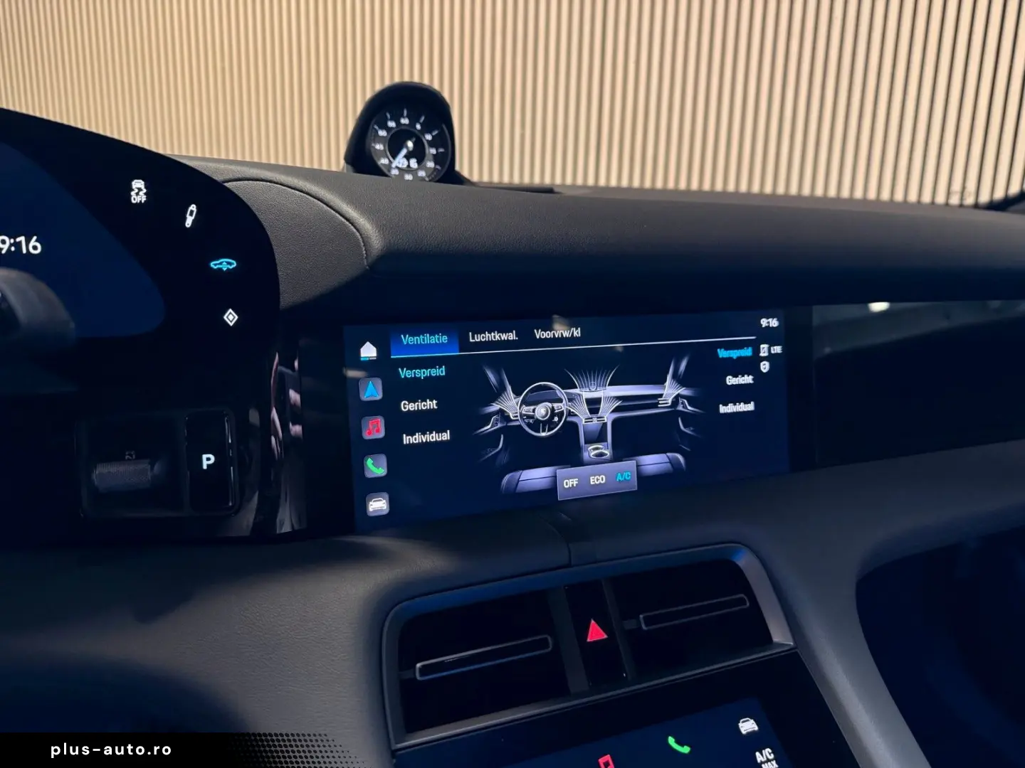 PORSCHE Taycan Performance 93 kWh-PANO-LUFT-SPORT CHRONO