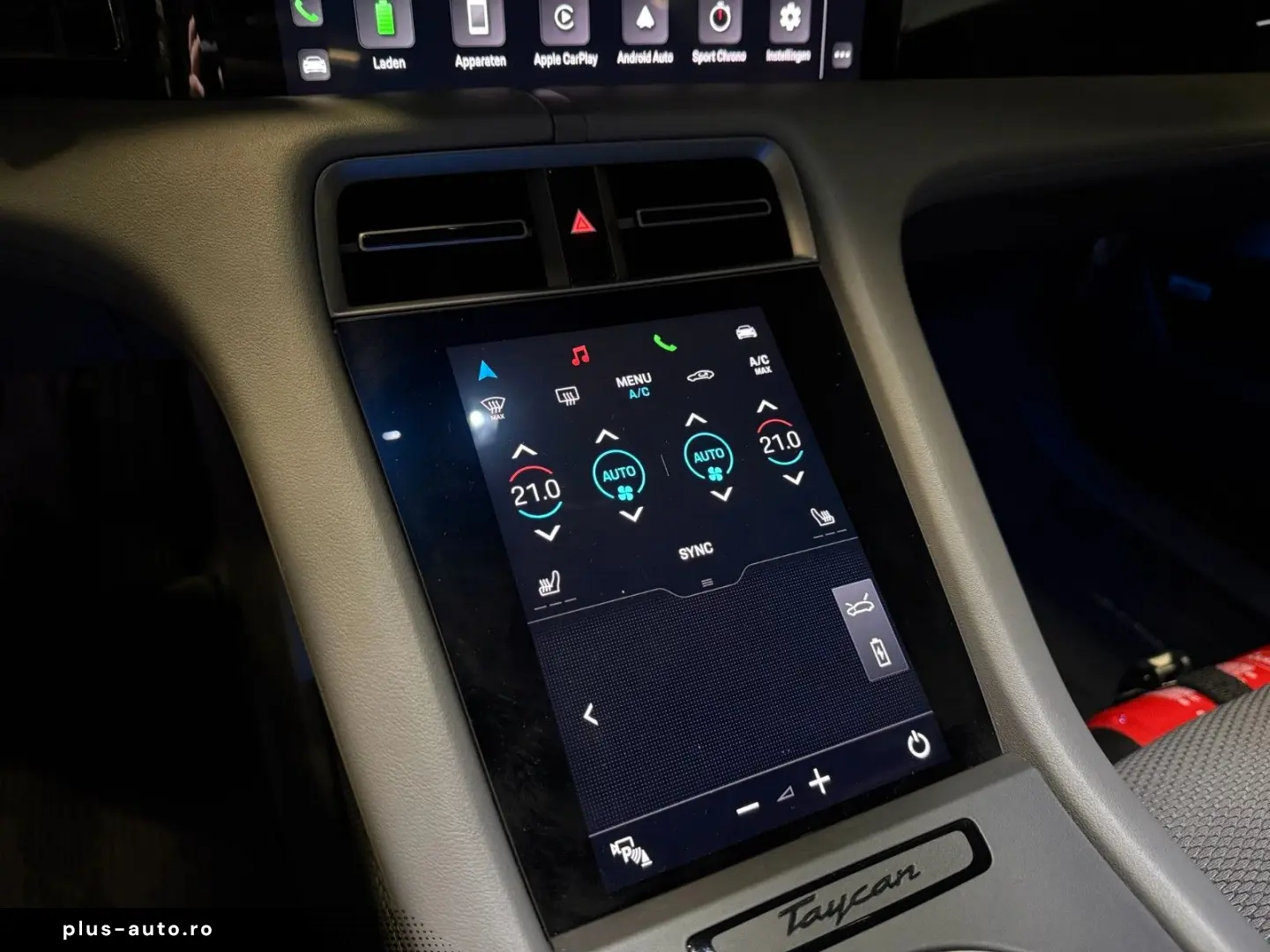 PORSCHE Taycan Performance 93 kWh-PANO-LUFT-SPORT CHRONO