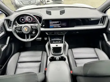 PORSCHE Cayenne SportDesign   21-Zoll   Pano   Mod.2024