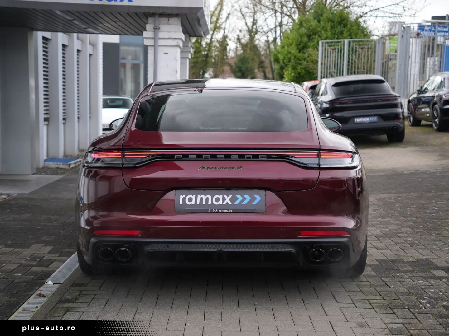 PORSCHE Panamera 4 E-Hybrid Platinum Edition PANO-MY2023