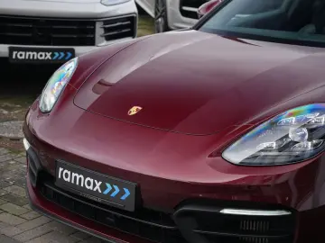 PORSCHE Panamera 4 E-Hybrid Platinum Edition PANO-MY2023