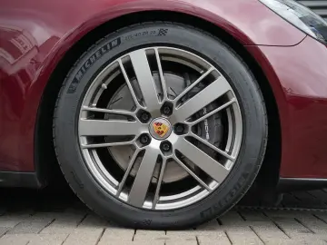 PORSCHE Panamera 4 E-Hybrid Platinum Edition PANO-MY2023