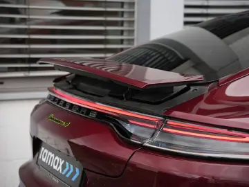 PORSCHE Panamera 4 E-Hybrid Platinum Edition PANO-MY2023
