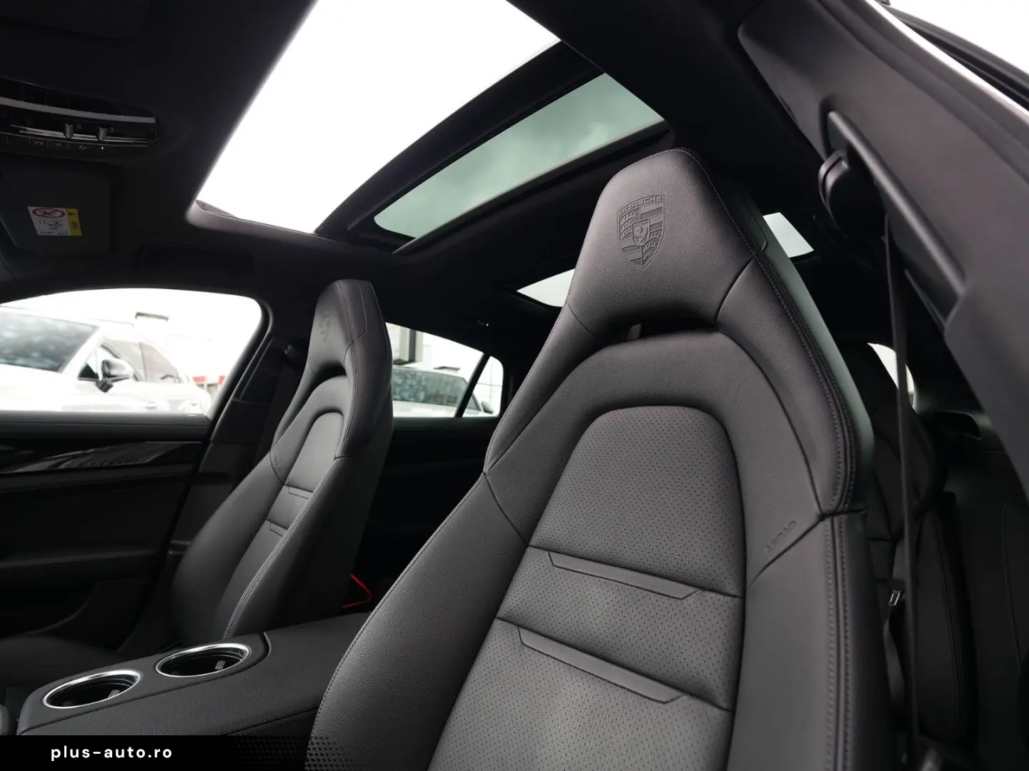 PORSCHE Panamera 4 E-Hybrid Platinum Edition PANO-MY2023