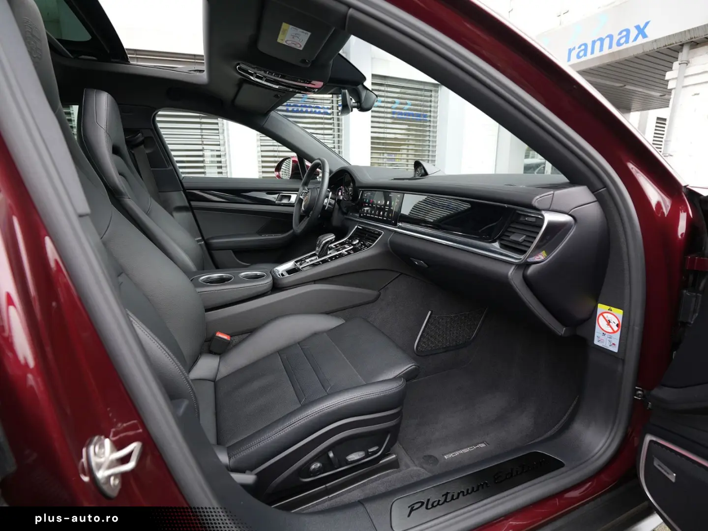 PORSCHE Panamera 4 E-Hybrid Platinum Edition PANO-MY2023