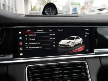 PORSCHE Panamera 4 E-Hybrid Platinum Edition PANO-MY2023