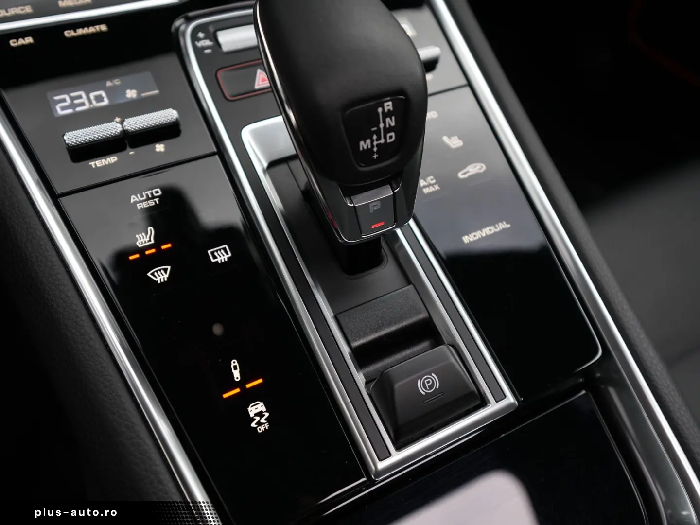 PORSCHE Panamera 4 E-Hybrid Platinum Edition PANO-MY2023