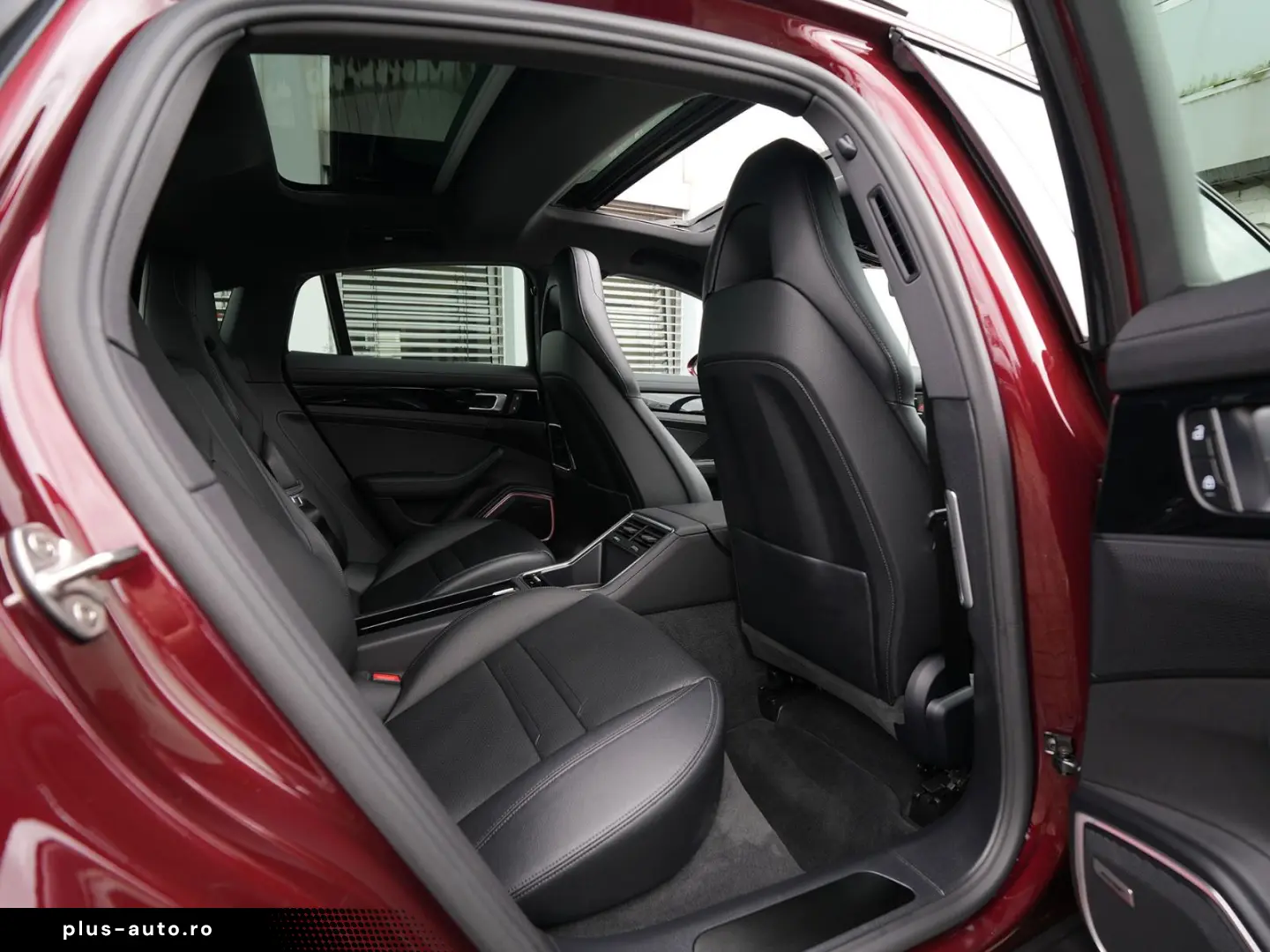 PORSCHE Panamera 4 E-Hybrid Platinum Edition PANO-MY2023