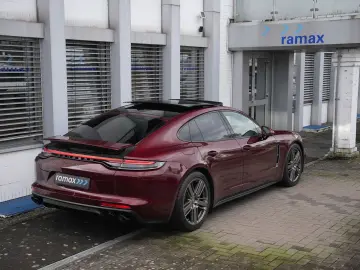 PORSCHE Panamera 4 E-Hybrid Platinum Edition PANO-MY2023