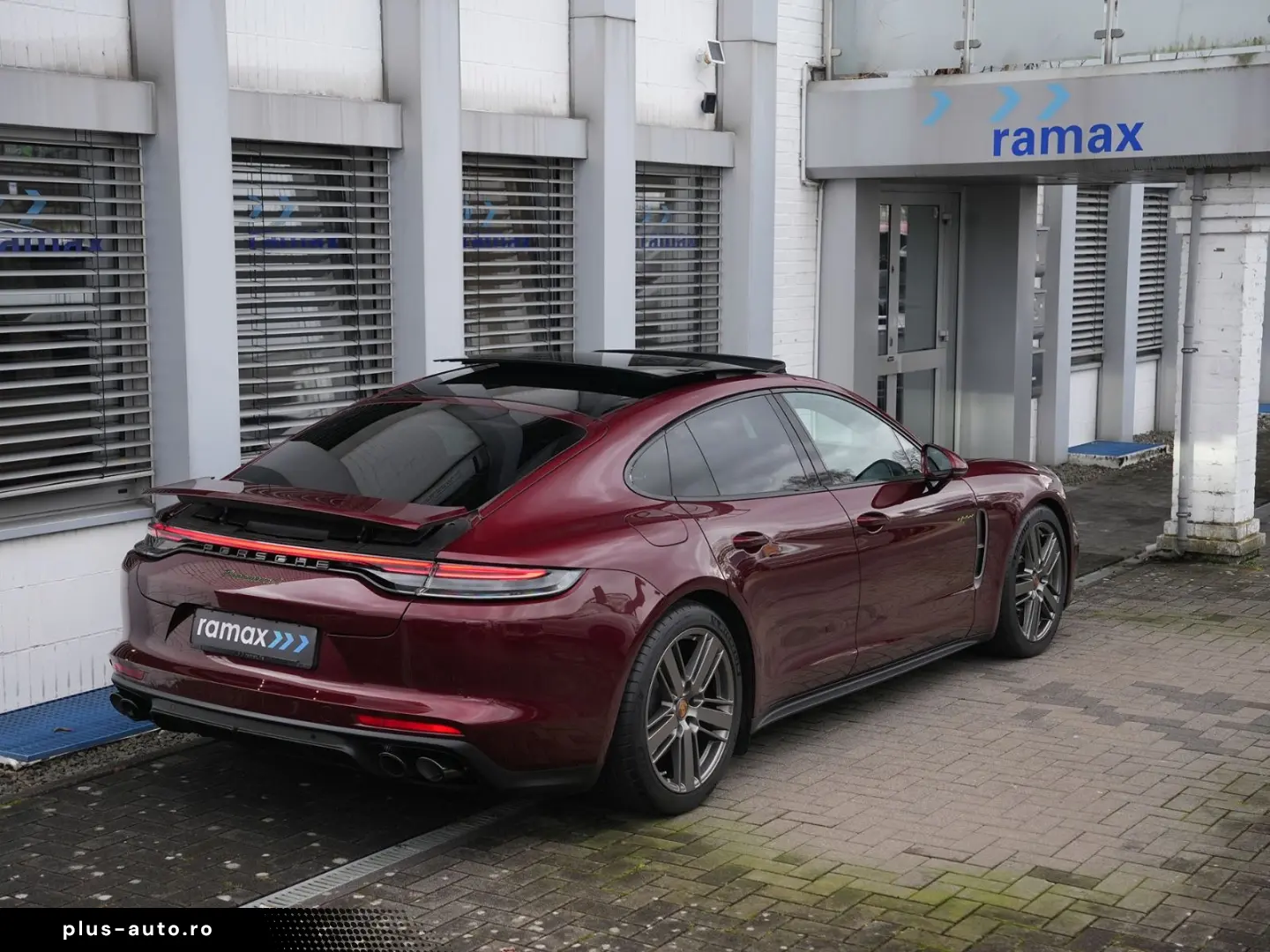 PORSCHE Panamera 4 E-Hybrid Platinum Edition PANO-MY2023