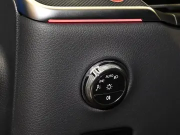 Mercedes-Benz GLC 300 e 4M Avantgarde Advanced