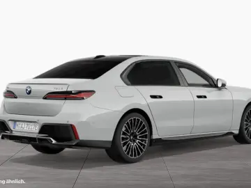 BMW 750e xDrive Limousine