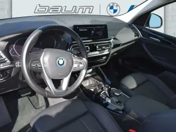 BMW X3 xDrive30e DAB LED WLAN Parkassistent AHK Shz