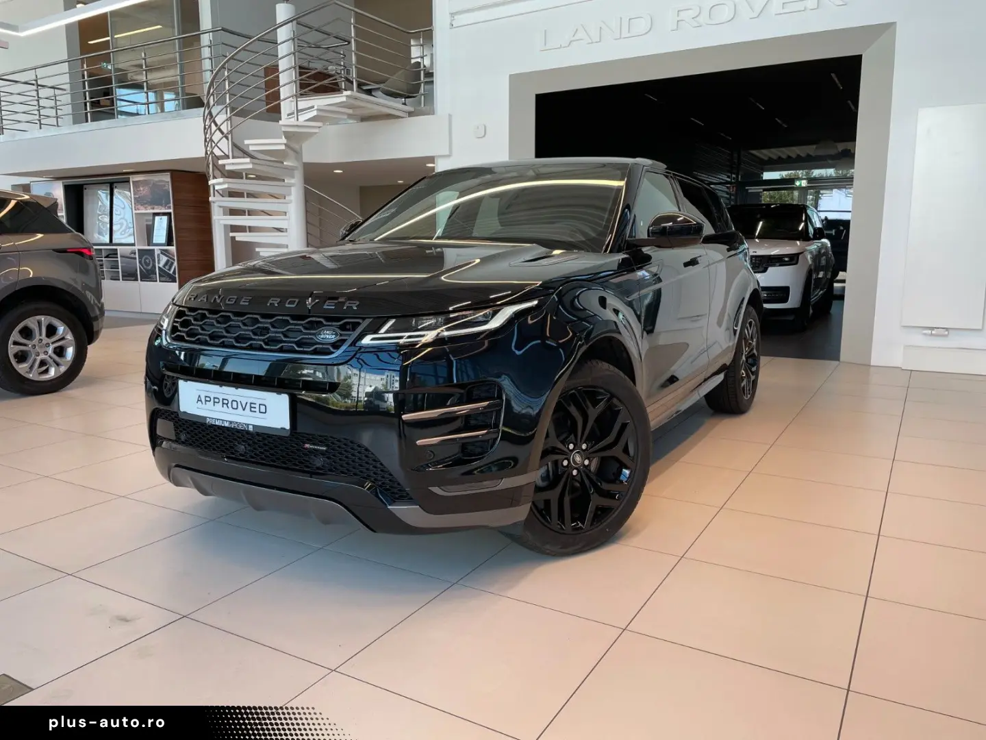 LAND ROVER R-Dynamic SE  Pano Winter 20  Black Keyless ACC