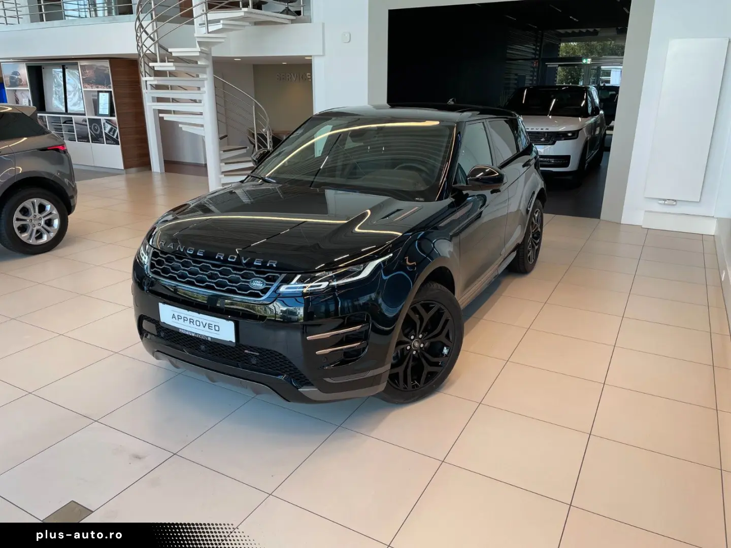 LAND ROVER R-Dynamic SE  Pano Winter 20  Black Keyless ACC