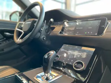 LAND ROVER R-Dynamic SE  Pano Winter 20  Black Keyless ACC