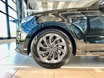 LAND ROVER Discovery 5 R-Dynamic SE D250 AWD HeadUp Winter