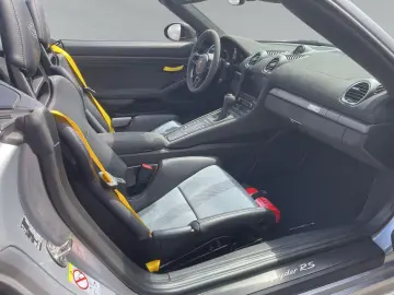 PORSCHE 718 Spyder RS WEISSACH CARBON SPORT-CHRONO LIFT