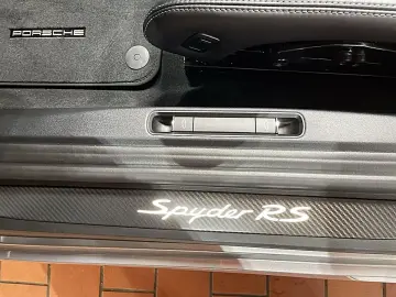 PORSCHE 718 Spyder RS WEISSACH CARBON SPORT-CHRONO LIFT