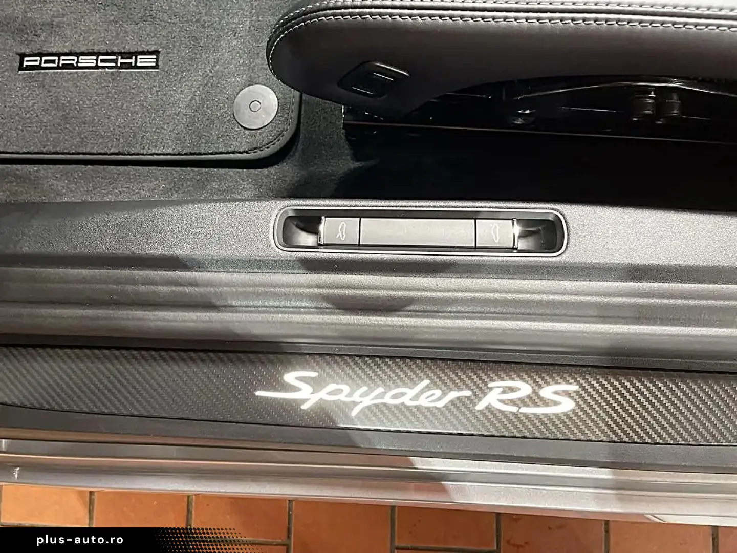 PORSCHE 718 Spyder RS WEISSACH CARBON SPORT-CHRONO LIFT