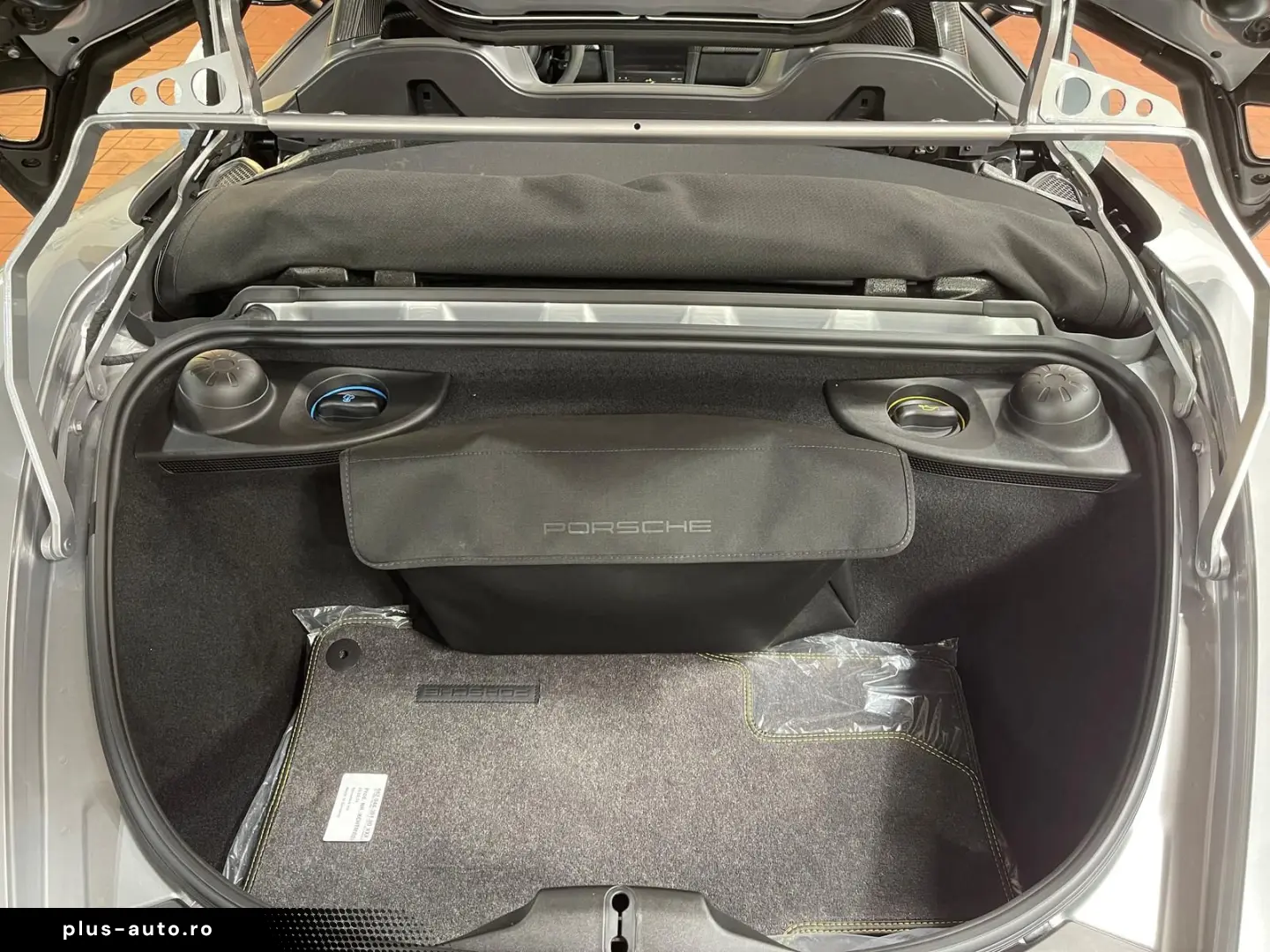 PORSCHE 718 Spyder RS WEISSACH CARBON SPORT-CHRONO LIFT