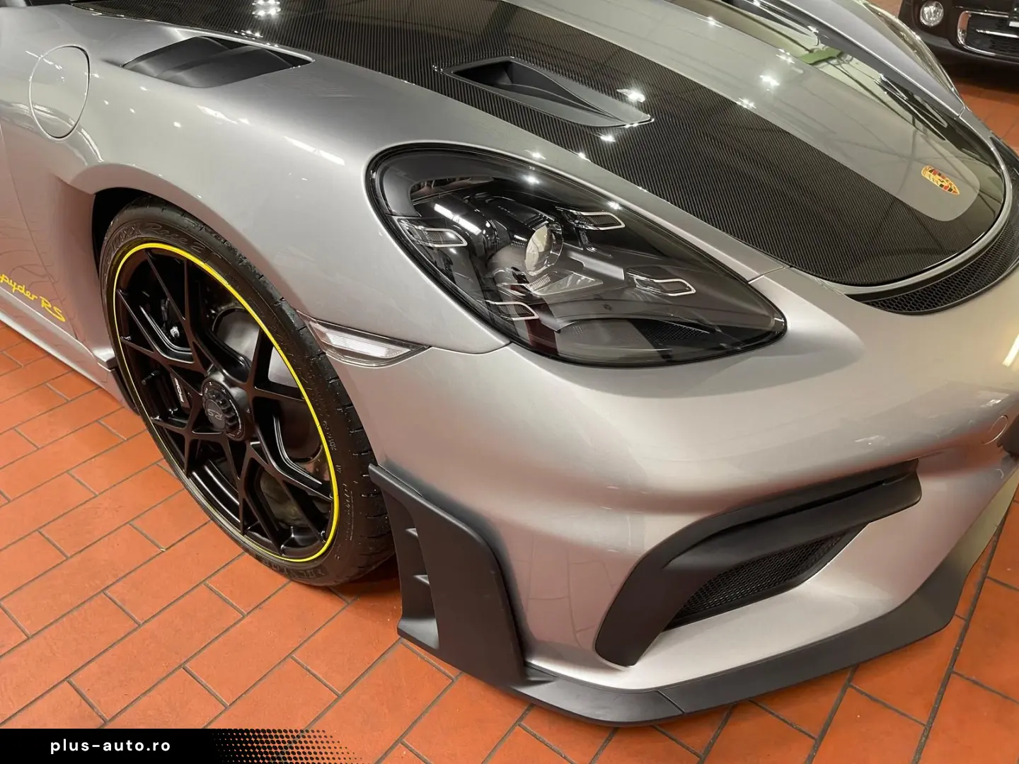 PORSCHE 718 Spyder RS WEISSACH CARBON SPORT-CHRONO LIFT