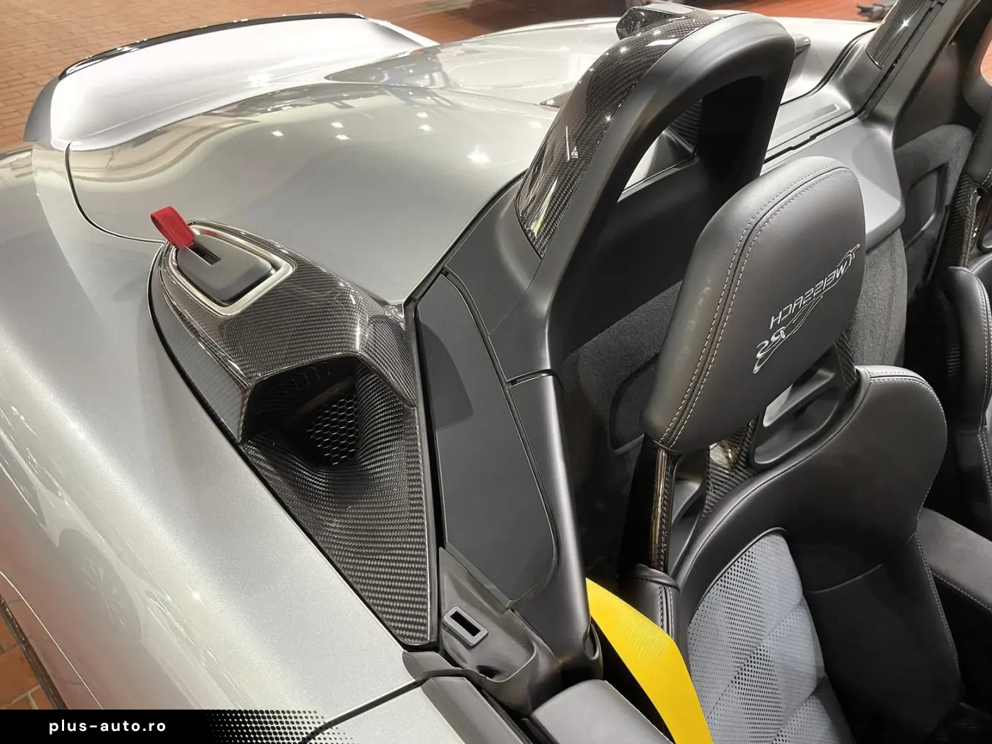 PORSCHE 718 Spyder RS WEISSACH CARBON SPORT-CHRONO LIFT